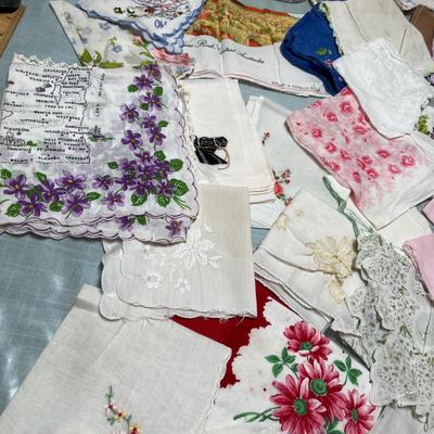 Lot 520 Hankies