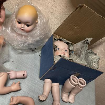 Lot 522 Doll parts