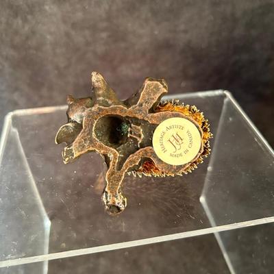 Lot 159. Cute Home Decor Items