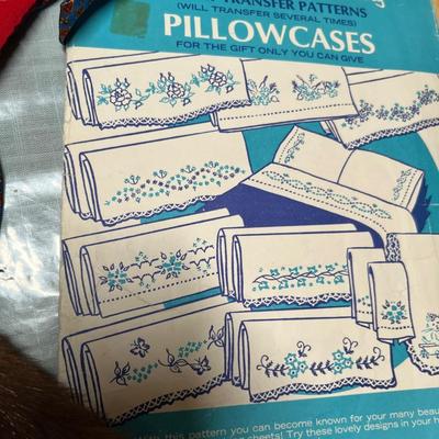 Lot 525 Sewing items