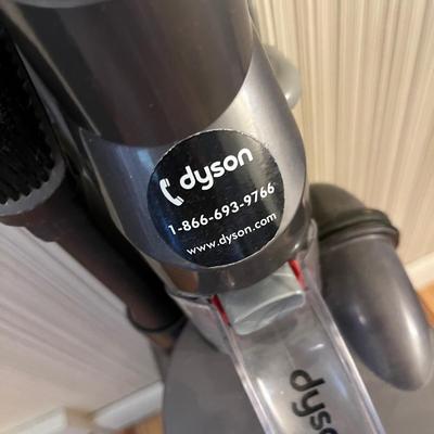 Lot 540 Dyson Vac