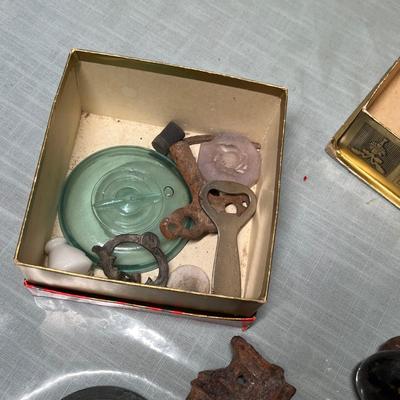 Lot 545 2 boxes of Prairie finds