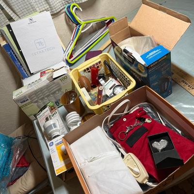 Lot 546 Household misc.