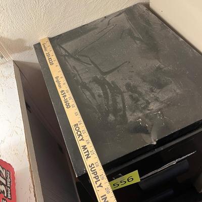 Lot 556 File cabinet