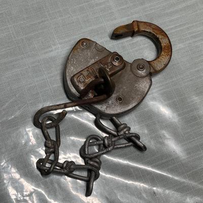 Lot 558 Denver & Rio Grande Padlock