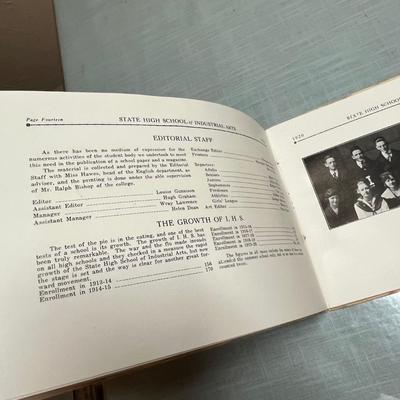 Lot 593 1920 Yearbook