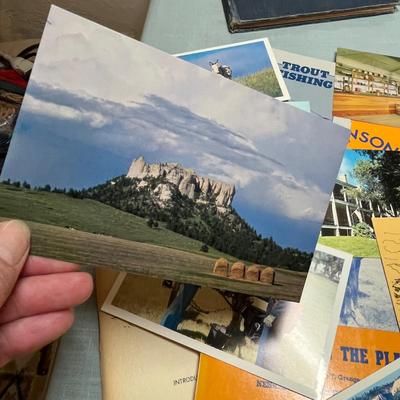 Lot 595 History booklets