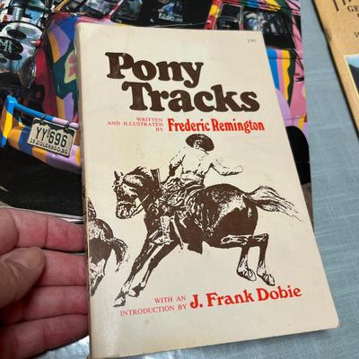 Lot 607 Assortment of books