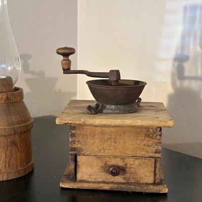 ANTIQUE COFFEE GRINDER, MORTAR AND PESTLE & WOOD BASE CANDLE LANTERN