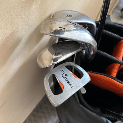 SLAZENGER GOLF CLUBS AND BAG