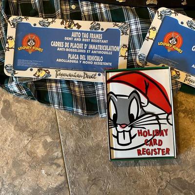 NEW LOONEY TUNES SHIRTS (MED) LEATHER BELT, 2 PLATE FRAMES, CLIPS AND CARD REGISTER