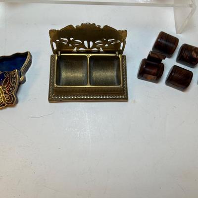 Lot 189. Assorted Small Boxes