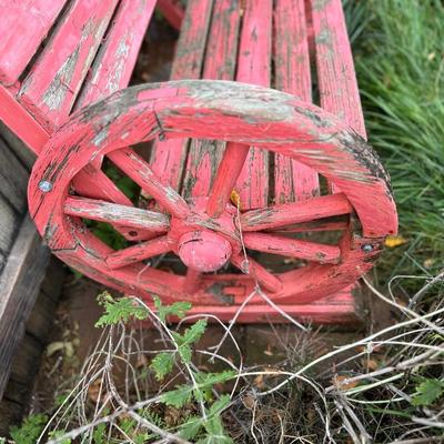 WAGON WHEEL WOODEN BENCH