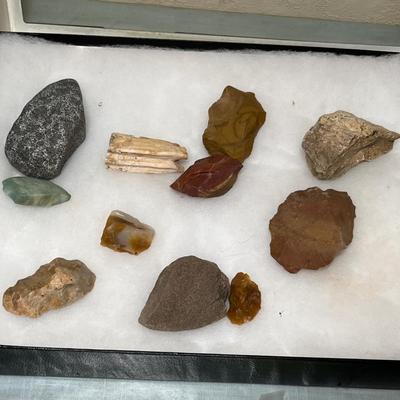 Lot 637 Window box with rock samples