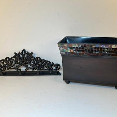 Lot 194. Metal Decor Items