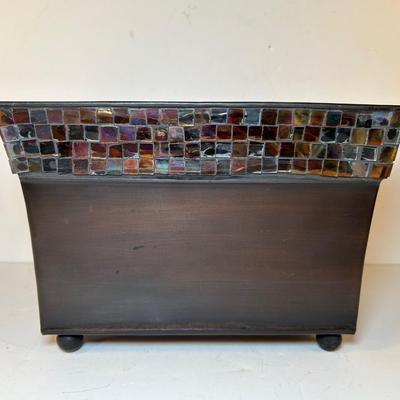 Lot 194. Metal Decor Items