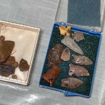 Lot 639 Box of rocks!