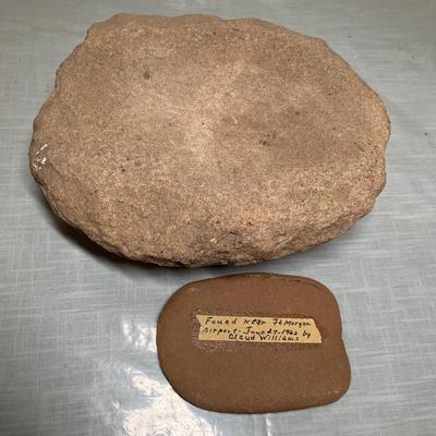 Lot 642 Native American maize grinding stone