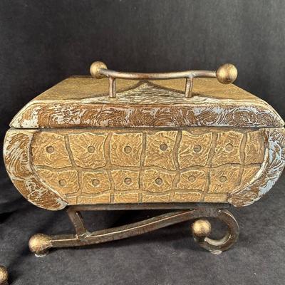 Lot 197. 3 Piece Decor Set