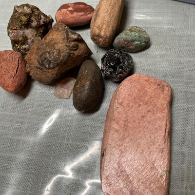 Lot 647 Tub of rocks