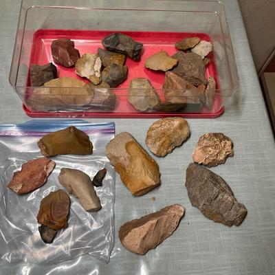 Lot 651 Even more rock specimines