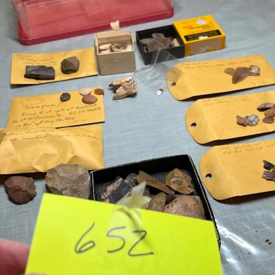 Lot 652 Unique rock specimines