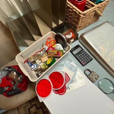 Lot 655 Office supplies