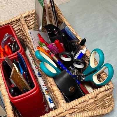 Lot 655 Office supplies