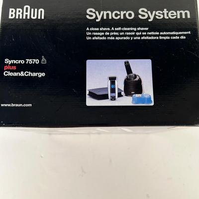 Lot 219. Braun Shaver