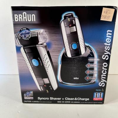 Lot 219. Braun Shaver
