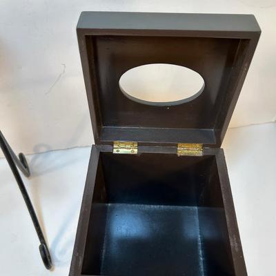 Lot 220. Bathroom Counter Accessories