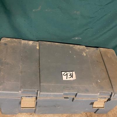 Rubbermaid Tote Locker