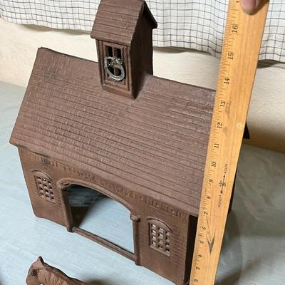 Lot 724 Cast Iron Barn w/ Animals