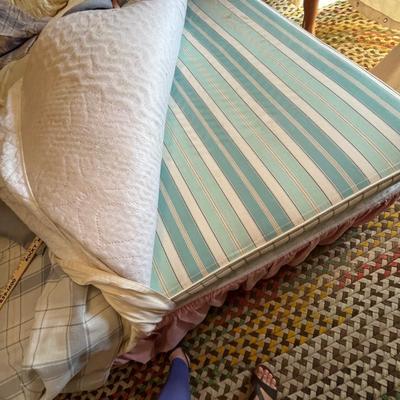 Lot 727 Full sized bed