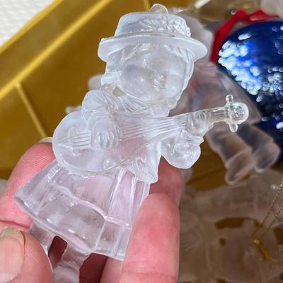 Lot 731 Assorted Christmas decor