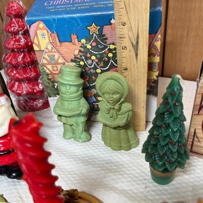 Lot 733 Christmas candles & other