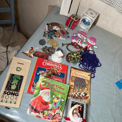 Lot 734 Christmas decor & books