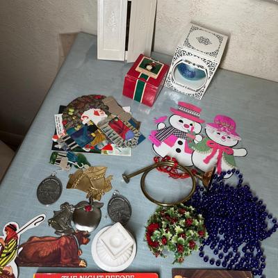 Lot 734 Christmas decor & books