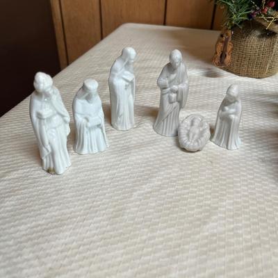 Lot 735 Mini Christmas trees