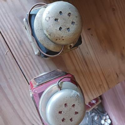 VINTAGE BOILER W/LANTERNS