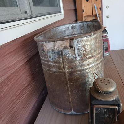 VINTAGE BOILER W/LANTERNS
