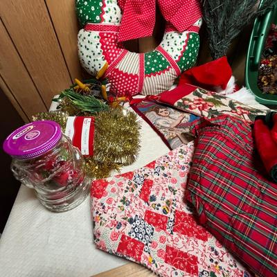 Lot 748 Tub of Christmas