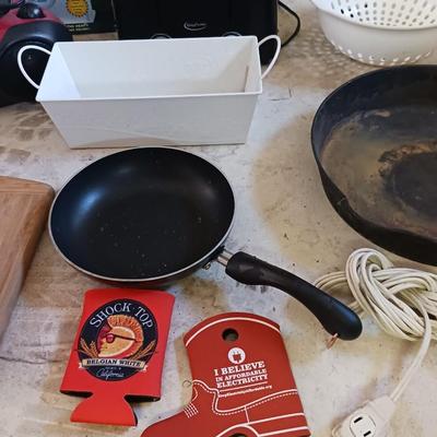 MISC HOUSEHOLD ITEMS