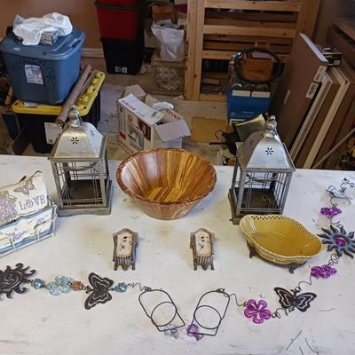 OUTDOOR DECOR PLUS NICE WOODEN BOWL AND CASSEROLE DISH