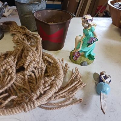 GARDENING GOODS