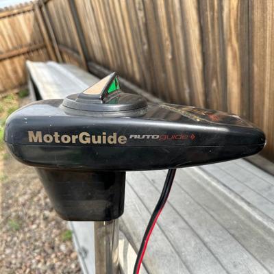 8 FT ALUMINUM BOAT WITH MOTOR GLIDE TROLLING MOTOR AND MOUNT