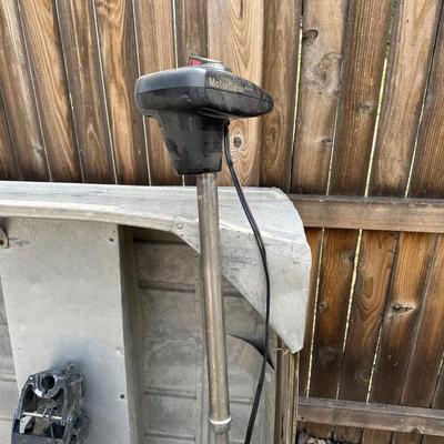 8 FT ALUMINUM BOAT WITH MOTOR GLIDE TROLLING MOTOR AND MOUNT