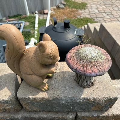 CONCRETE SQUIRREL AND 3 MUSHROOMS