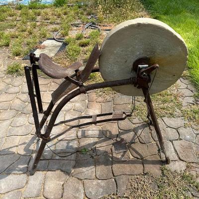 ANTIQUE PEDAL GRINDER WITH SEAT