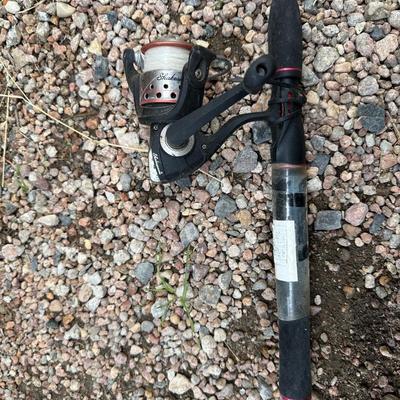 4 MORE FISHING POLES WITH REELS